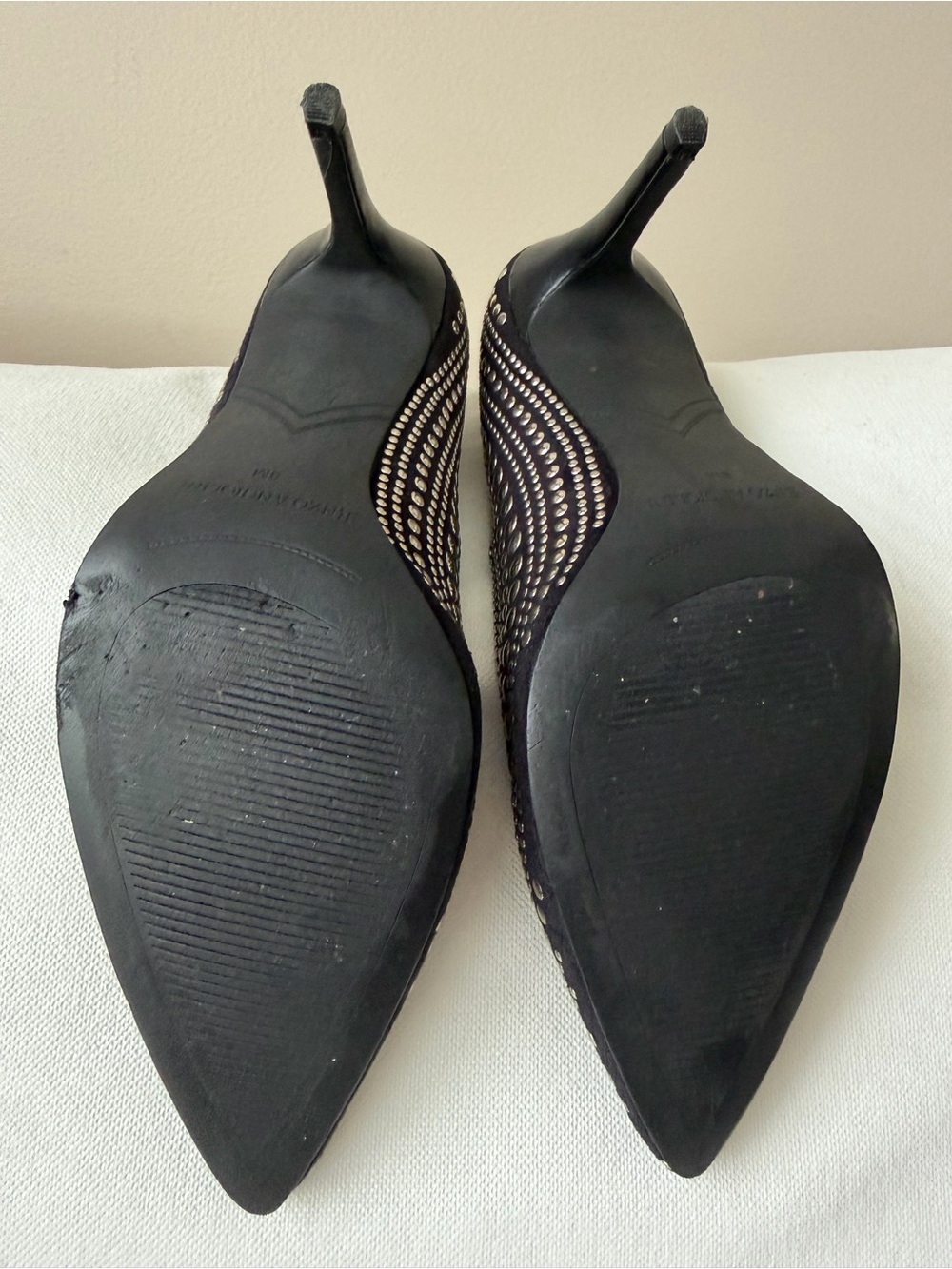 Enzo Angiolini Black Studded Pointed Toe Pumps Size 8M - Picture 6 of 11